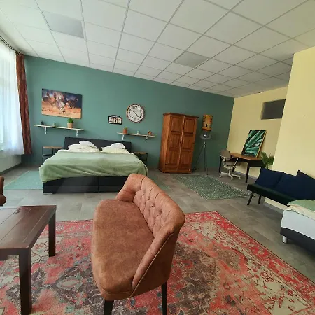 Freienwohnung Nahe Kuhsee Am Zwolf Apostel Platz Apartmán *