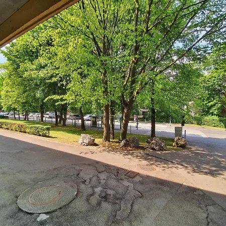 Freienwohnung Nahe Kuhsee Am Zwolf Apostel Platz Apartment